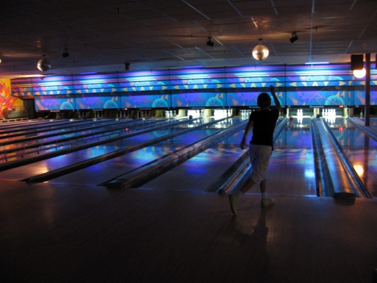 Moonlight Bowling Wimbledon Lanes